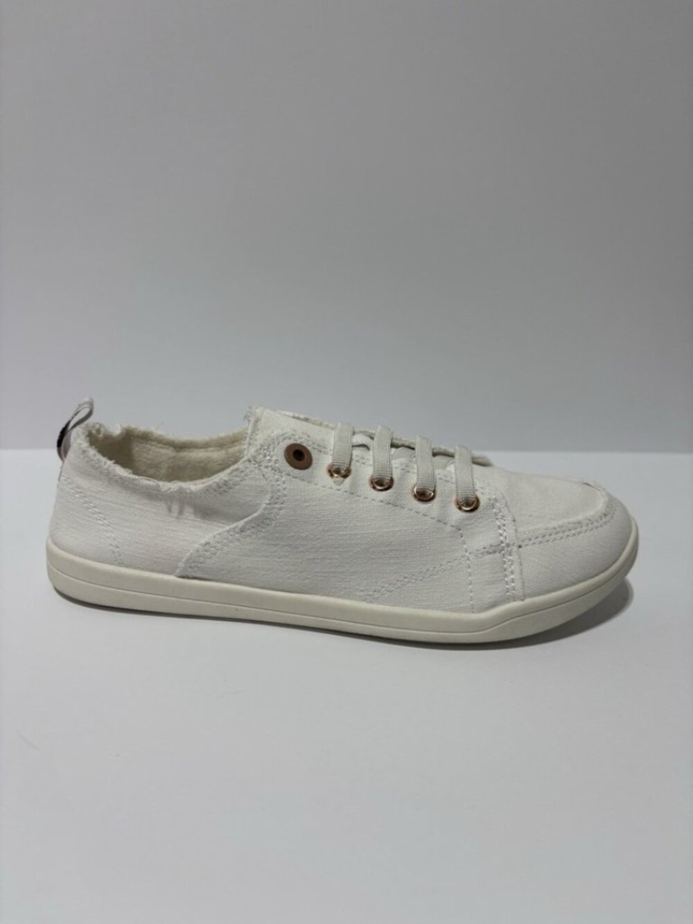 Vionic Women’s Beach Pismo White Slip-On Sneakers, Size 8.5 M